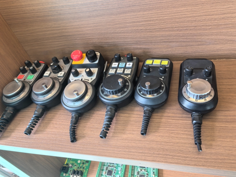 电子手轮-外挂手持盒系列